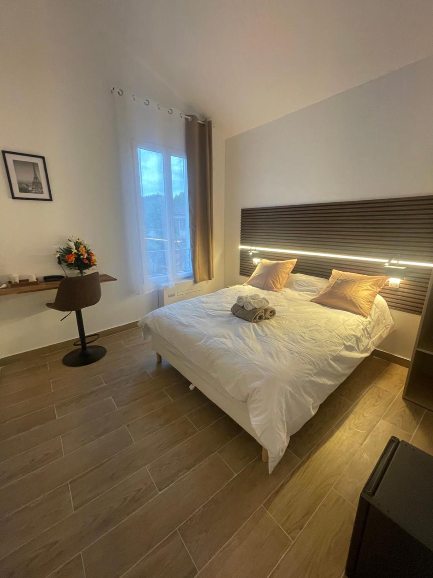 Hotel Du Parc Canal - Stade De France Saint-Denis  Extérieur photo